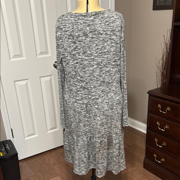 Gray Long Sleeve Women's Dress - Picture 3 of 3
